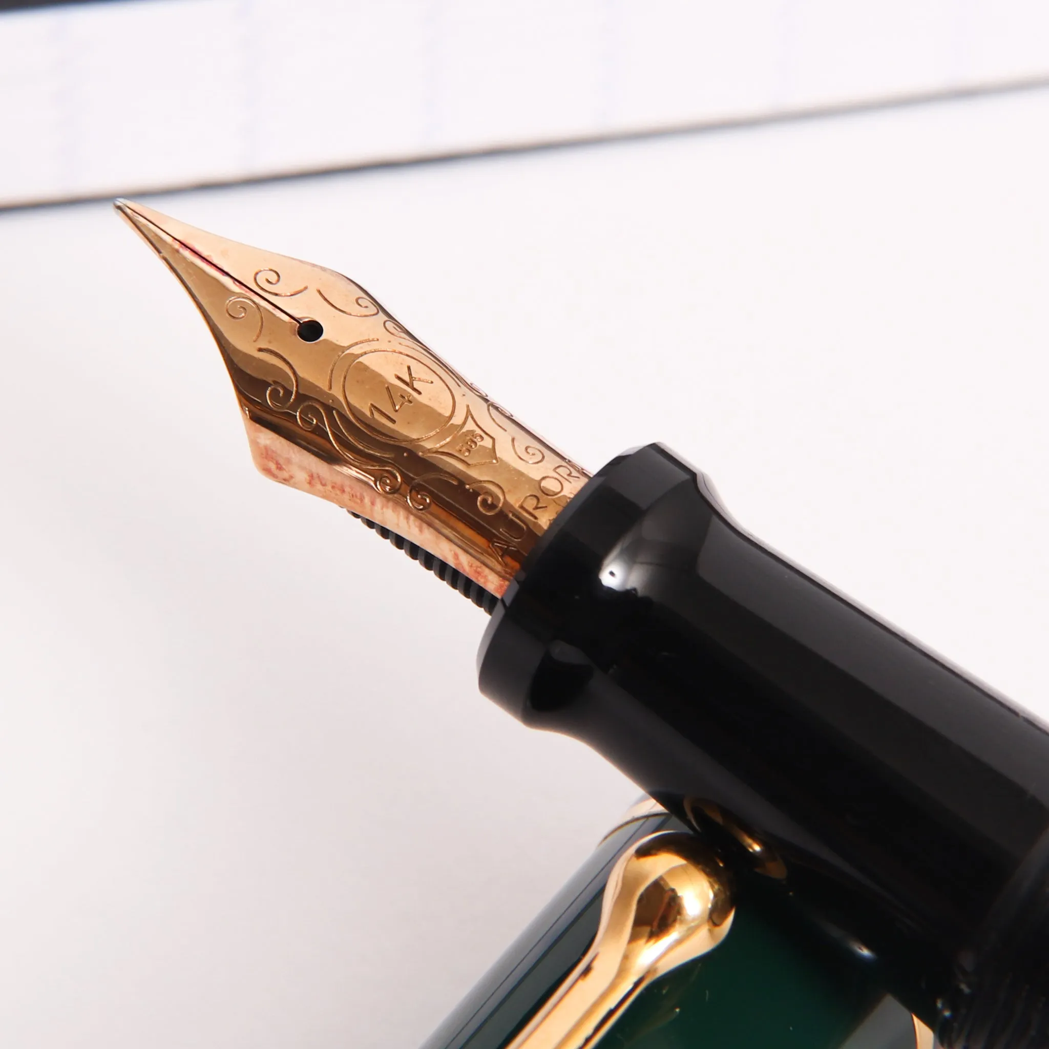 Aurora Optima Green & Gold Fountain Pen