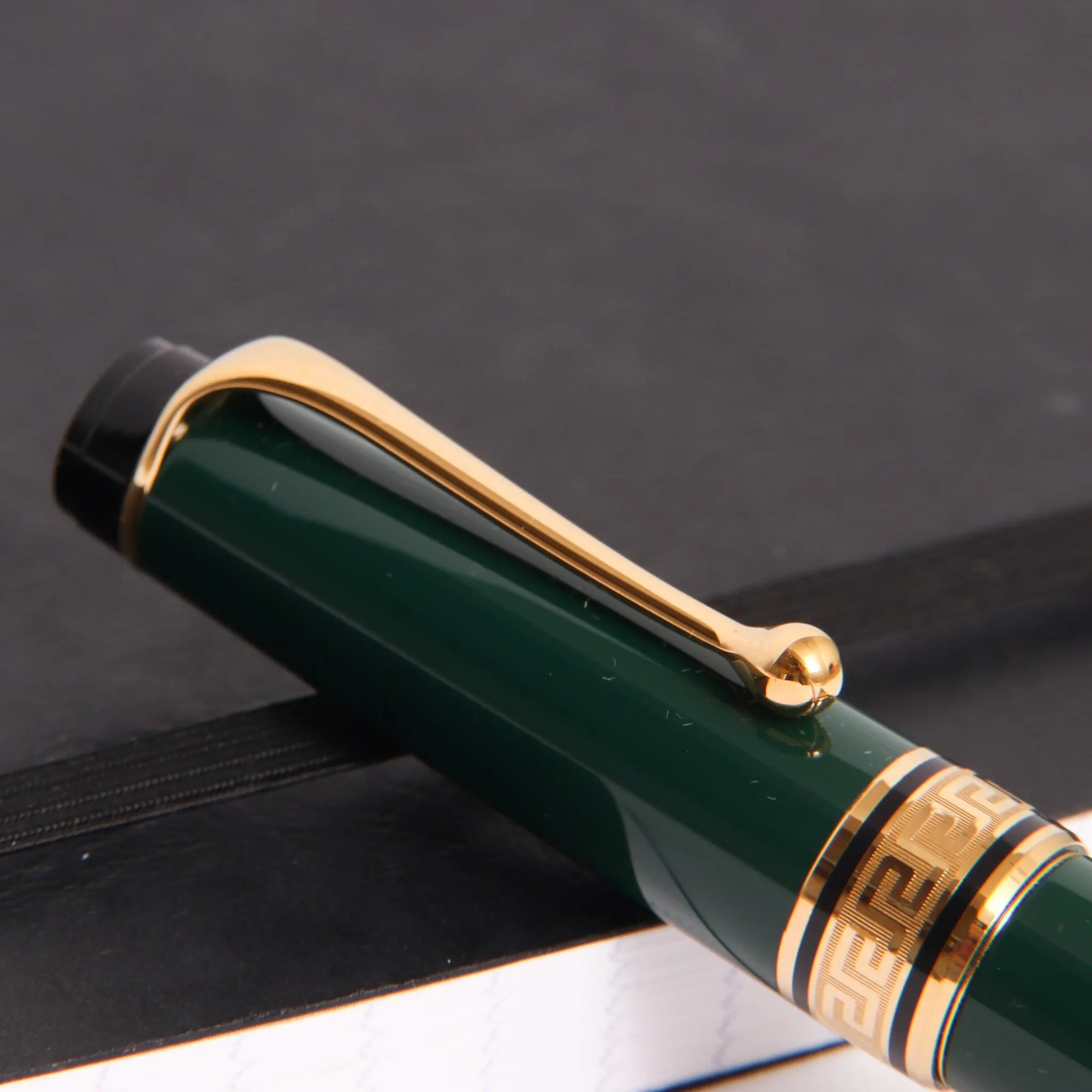 Aurora Optima Green & Gold Fountain Pen