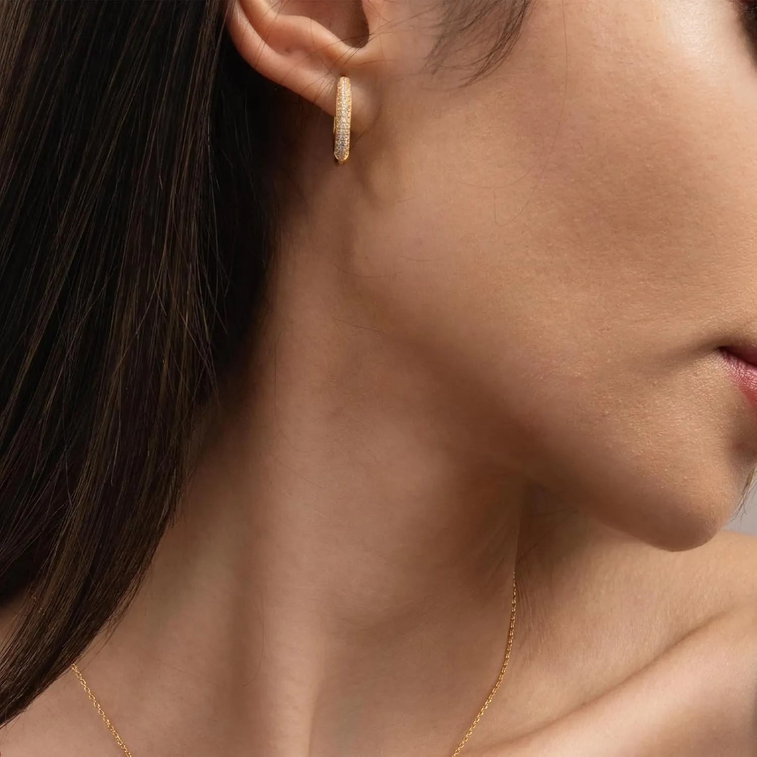 HELLOICE Hoop Earrings Iced Out Cubic Zirconia Huggie Cartilage Cuff Diamond Hypoallergenic 18k Gold Plated Round Circle Earrings Hoop Earrings 5A CZ Stones Lightweight for Men