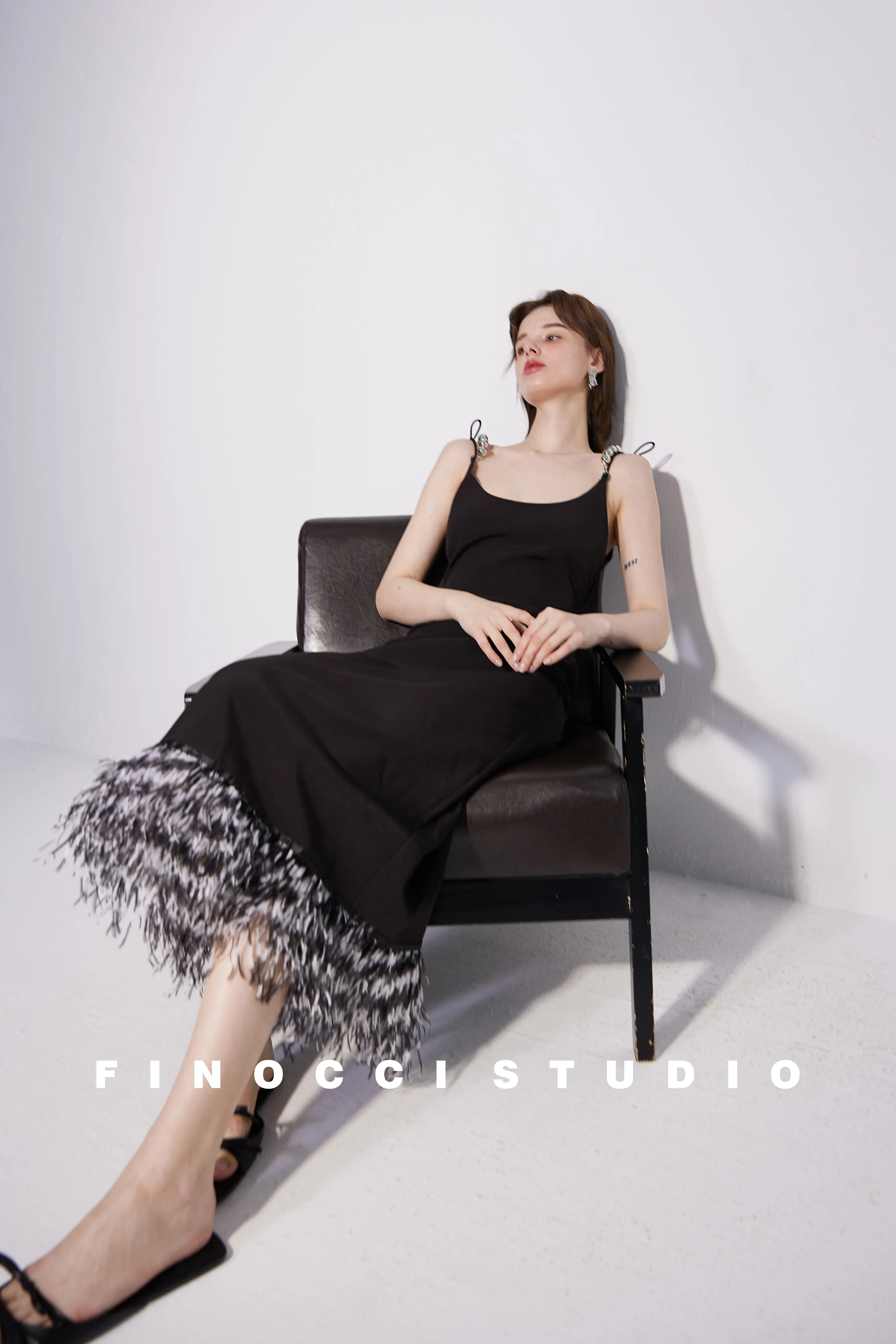 High-end luxury silver beaded satin dyed ostrich feather vintage backless black dress - Pavail