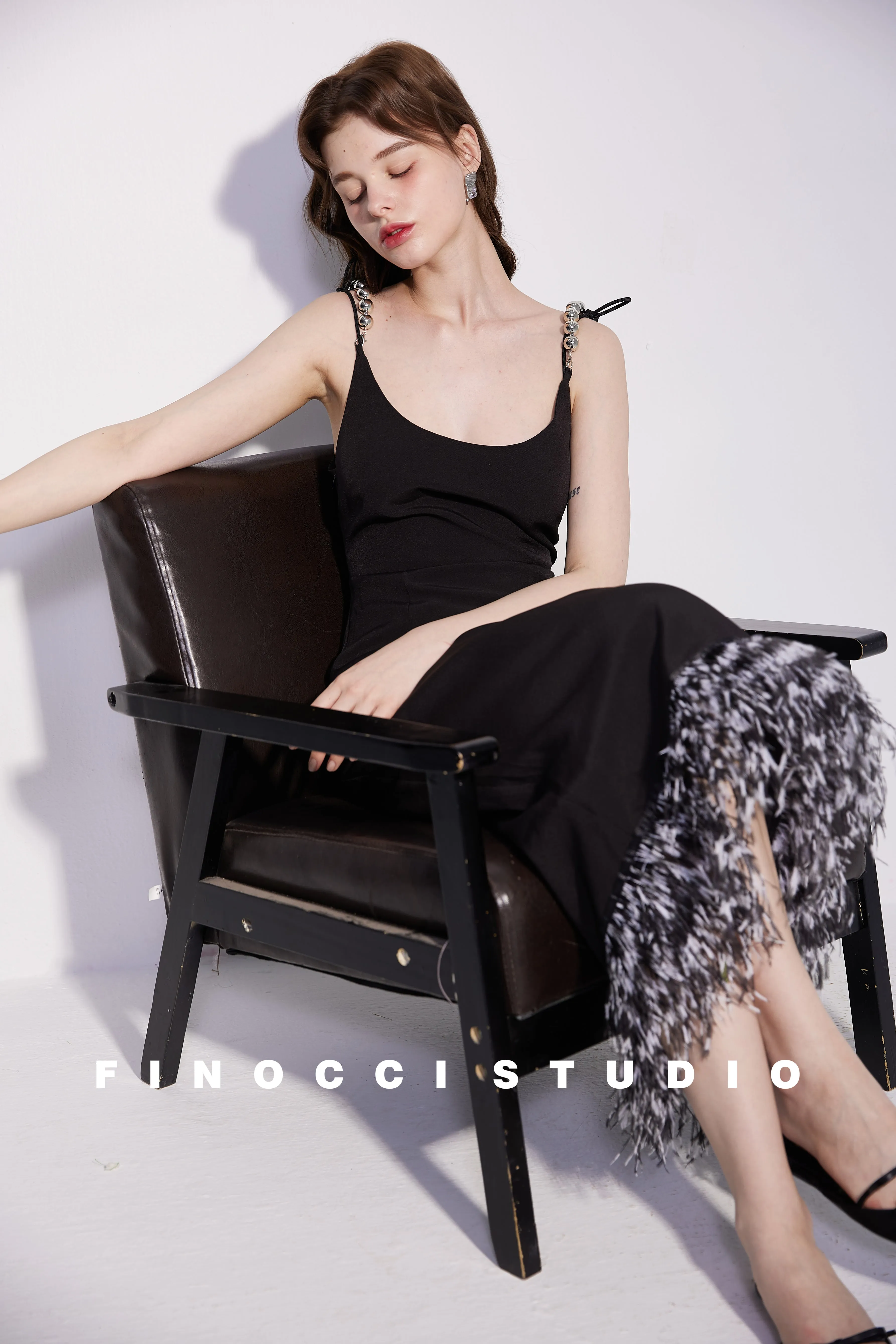High-end luxury silver beaded satin dyed ostrich feather vintage backless black dress - Pavail