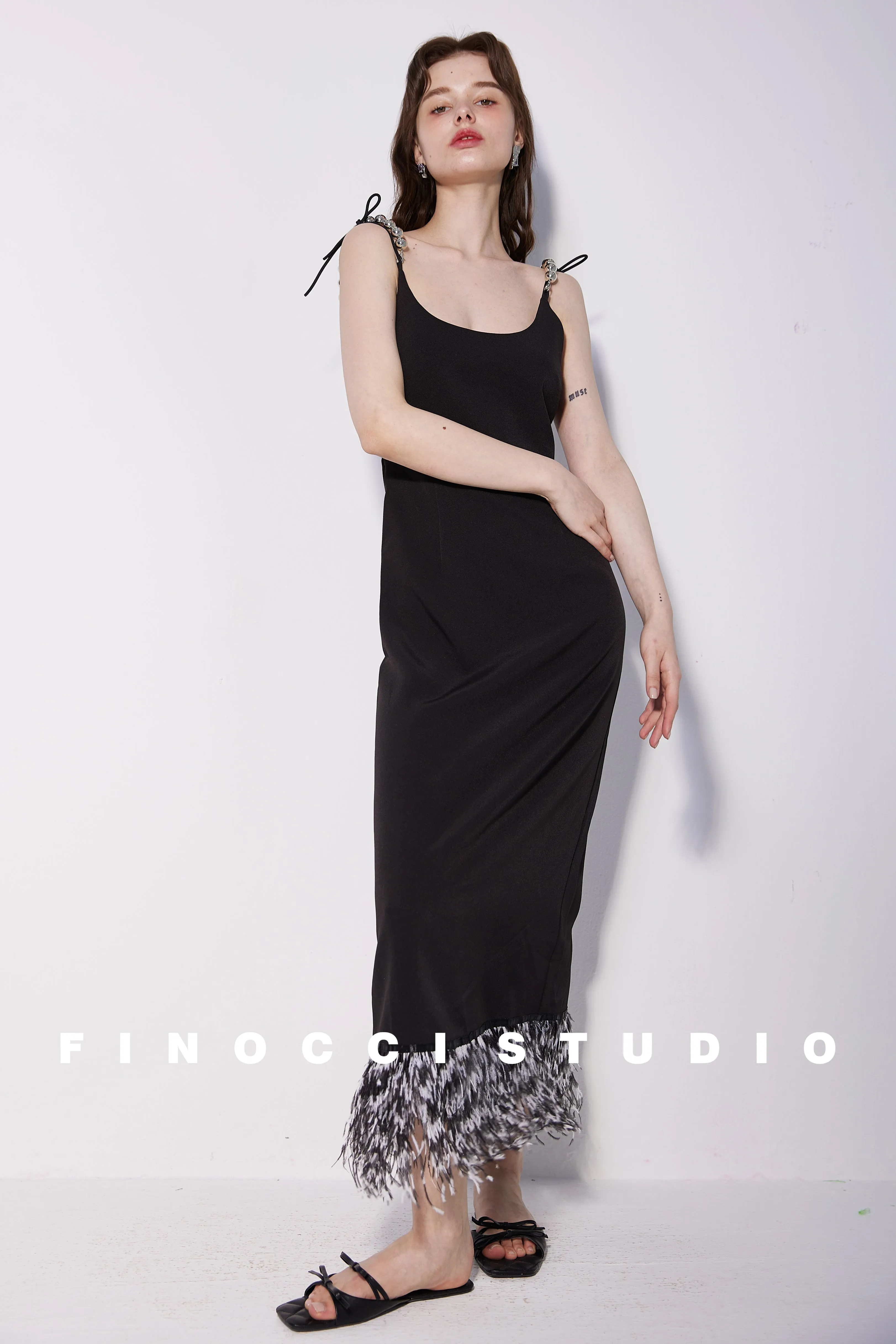 High-end luxury silver beaded satin dyed ostrich feather vintage backless black dress - Pavail