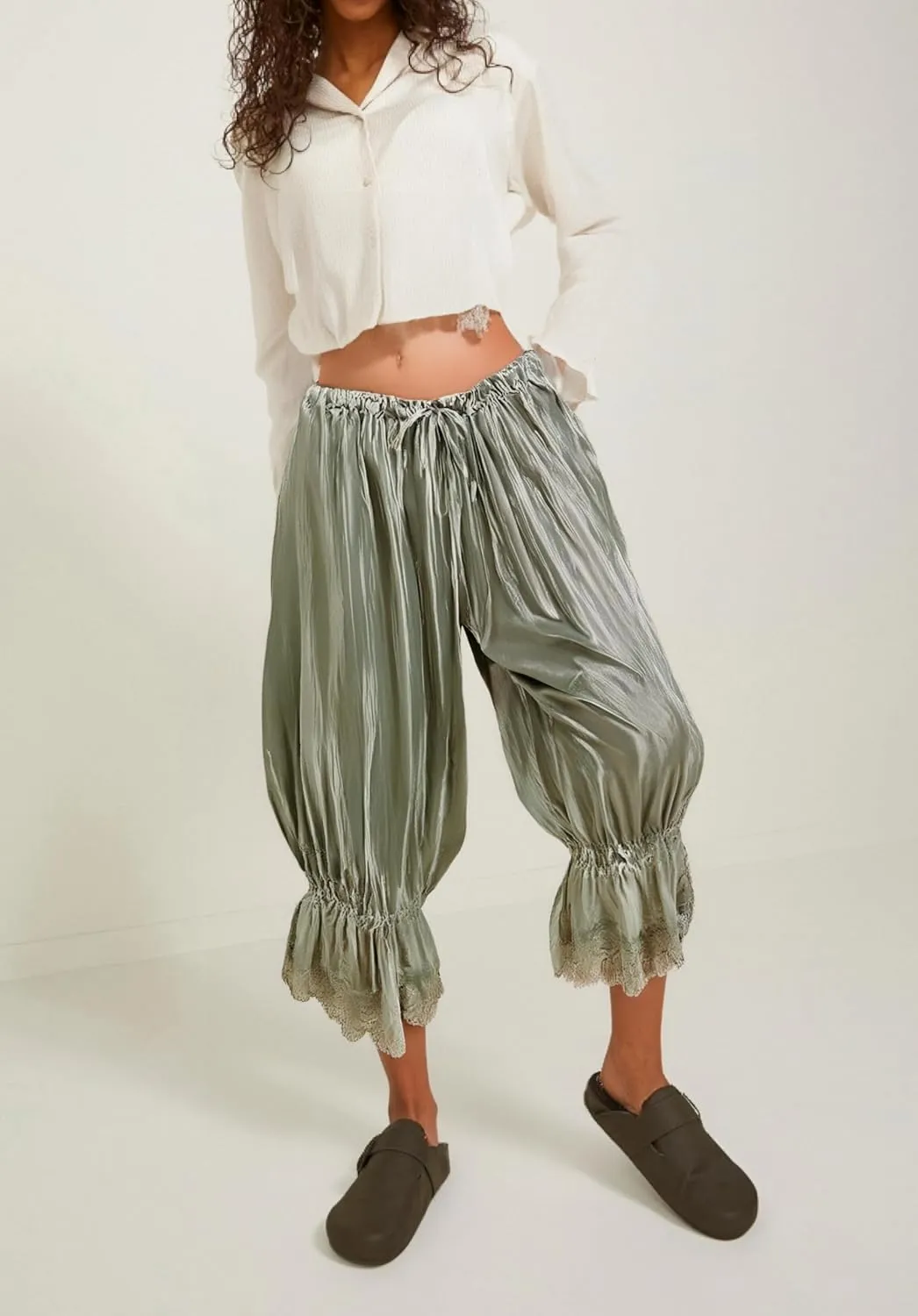Seyumixi Women Lace Ruffled Long Bloomer Pants Lace Trim Pantaloons Elastic Waist Cropped Slip Pants Capri Pj Bottoms