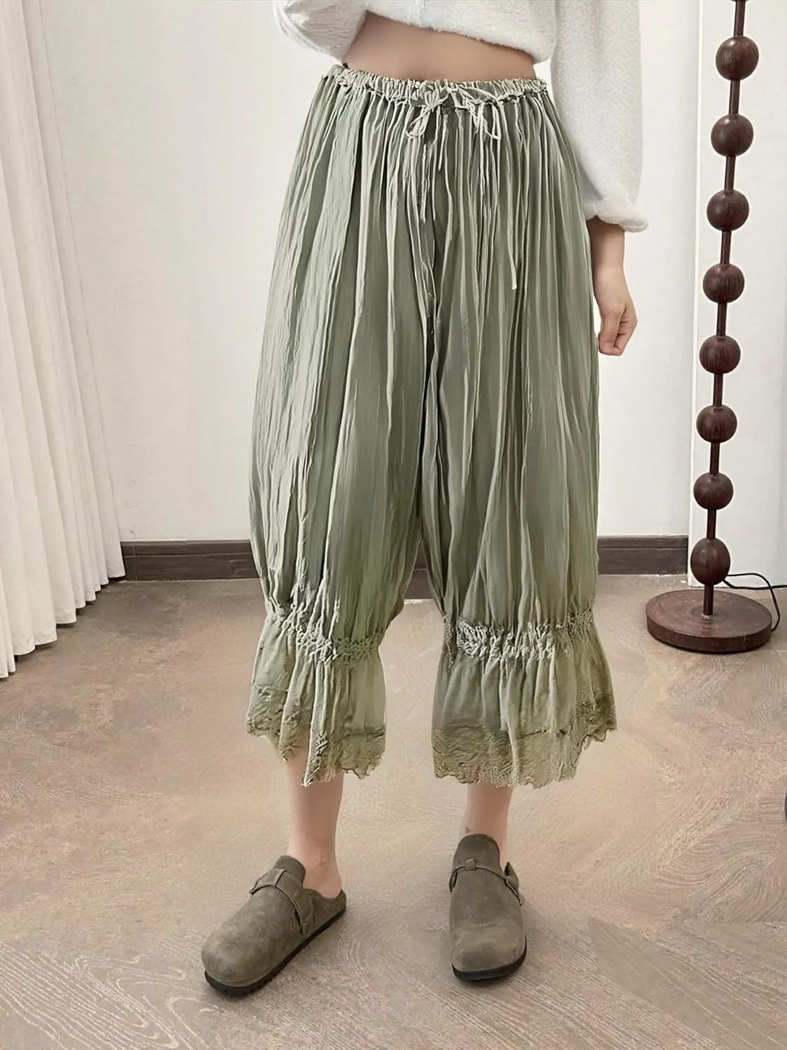 Seyumixi Women Lace Ruffled Long Bloomer Pants Lace Trim Pantaloons Elastic Waist Cropped Slip Pants Capri Pj Bottoms