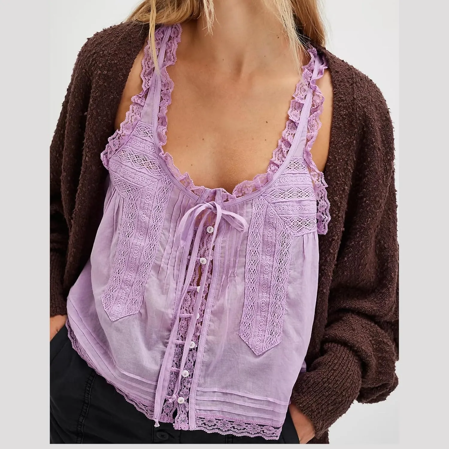 Women Sleeveless Ruffled Lace Trim Chiffon Crop Top Scoop Neck Flowy Button Down Front Tie Mesh Crop Tank Top