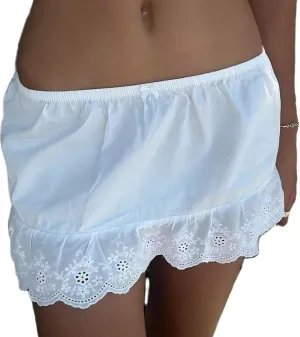 Women Y2k Lace Mini Skirt Boho Low Waist Floral Eyelet Short Aline Skirt Cute Ruffle Hem Concert Beach Skirt
