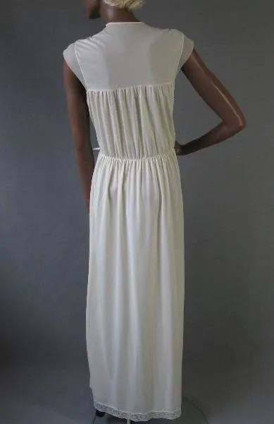 Women's 50s 60s Nightgown Vintage Nylon Lacy Sweet Gown Large Munsingwear VFG